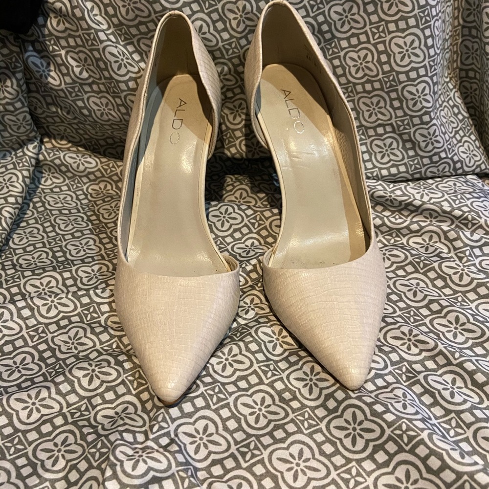 Aldo pumps
